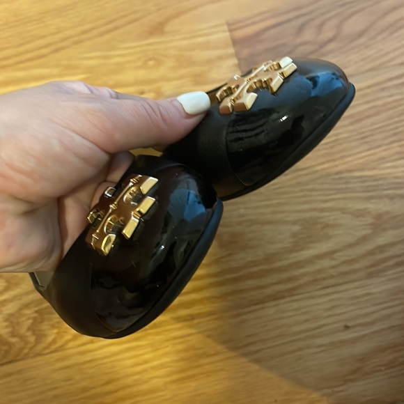 TORY BURCH FLATS SHOES 8 BLACK GOLD - Picture 10 of 10